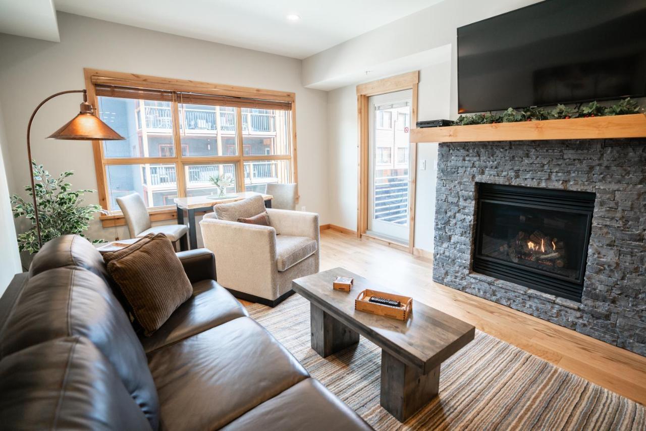 Spring Creek Luxury King One Bedroom At White Spruce Lodge Canmore Exteriör bild